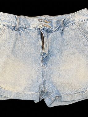 American Eagle Outfitters High Rise Light Wash Denim Shorts | Size 8